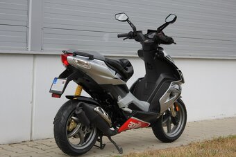 skúter aprilia SR50 2008 AM od 15 rokov ZIMNÁ CENA - 4