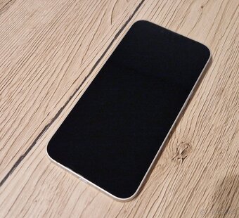 iPhone 13 128gb v bielej farbe - 4