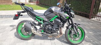 Kawasaki Z900 - 4