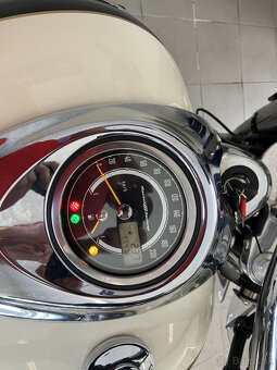 Triumph Rocket 3 Touring - 4