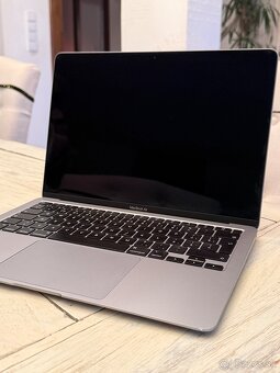 MacBook Air 2020 13” M1 8GB - 4