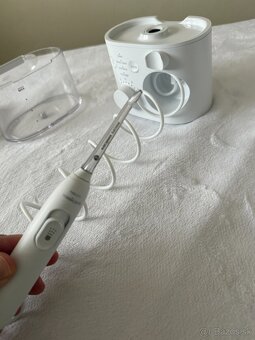 Philips Sonicare Power Flosser HX3911/40 - 4