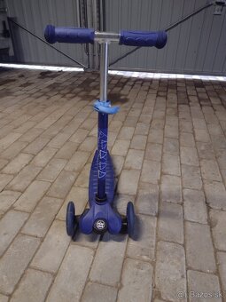 Playtive Detská kolobežka s 3 LED kolieskami. - 4