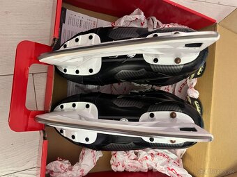 CCM TACKS AS- 580 VEĽKOSŤ 38 SUPER STAV - 4