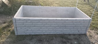 Betónový vyvýšený záhon - 4
