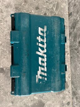 Predam priklepovu vrtacku Makita HR2300 - 4