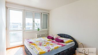 Na predaj 2-izbový byt so samostatnou kuchyňou vo vyhľadávan - 4