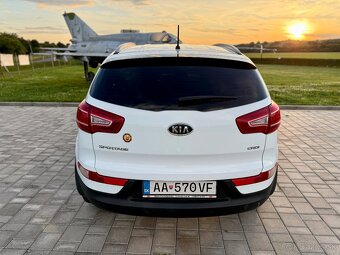 KIA SPORTAGE - 4