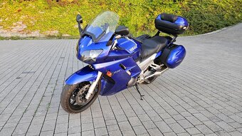 Yamaha FJR 1300 - 4