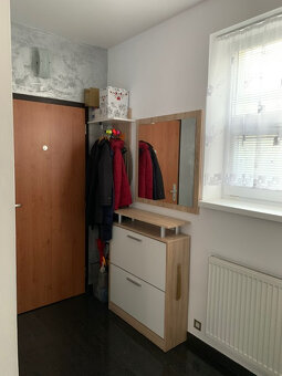 Na prenájom 2 izbový, kompletne zariadený byt v Ilave. - 4