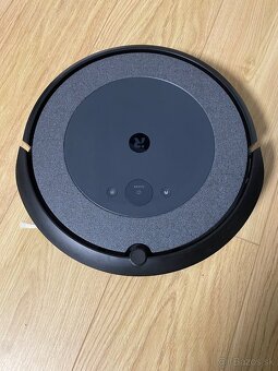 Roomba i3+ s automatickou vyprazdnovacou stanicou Clean Base - 4