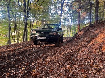 Nissan navara D22 2.5 TD - 4