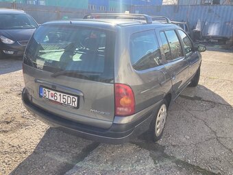 Renault Megane I - 4