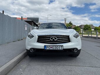 Infiniti FX30dS Premium - 4