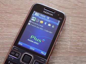 Nokia E52 - 4