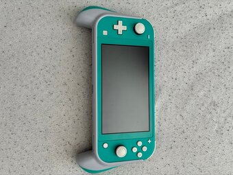 Nintendo Switch Lite - 4
