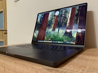 Predám macbook M3 pro MAX 1TB,36RAM,30CPU,14GPU,velkosť 16’ - 4