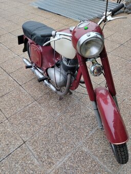 Jawa 250 - 4