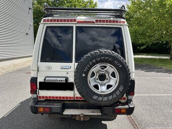 Toyota Landcruiser HZJ 78 - 4.2D, ARB kompresor, uzávěrky - 4
