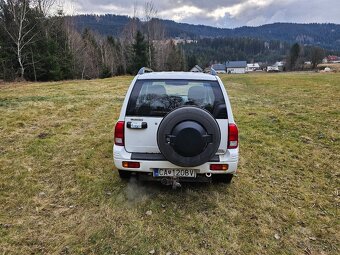 Suzuki Grand Vitara 2.0i - 4