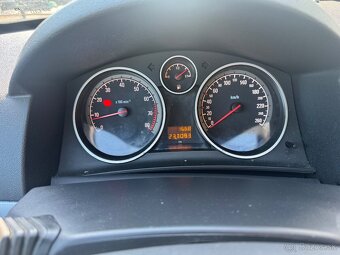 Opel astra - 4