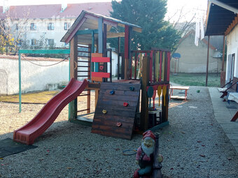 Znížená cena - polyfunkčná budova v centre Komárna na predaj - 4