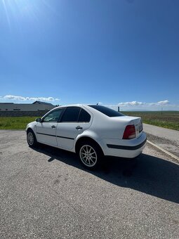 VOLKSWAGEN BORA, 1.6 benzín, 74 kW, r. v. 1999 - 4