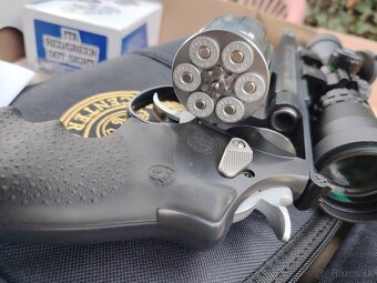 .44 Magnum - Smith & Wesson MODEL 629 Hunter - 4