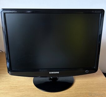 Monitor SAMSUNG 20" - 4