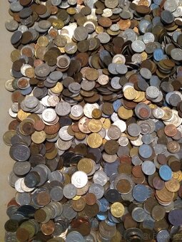 Lot 14kg mincí z Európy mimo ČSR 1950-súčasnosť - 4