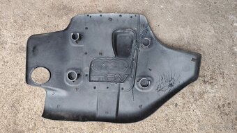 Kryt motora 2.5 tdi - 4