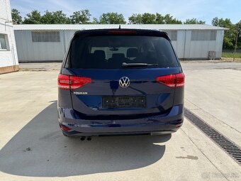 Volkswagen Touran 2.0 TDI Lounge DSG - 4