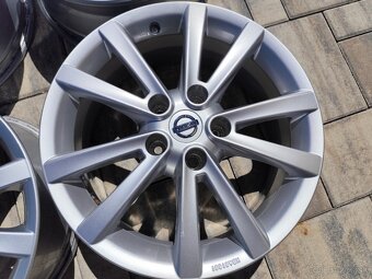 5x114,3 r17 hliníkové disky Nissan - 4