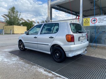 Volkswagen Polo - 4