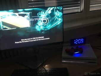 Ps4 Pro + ovládač a napájacie káble - 4