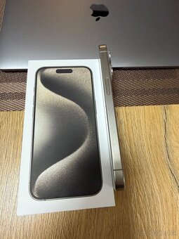 Apple iPhone 15 Pro - 4