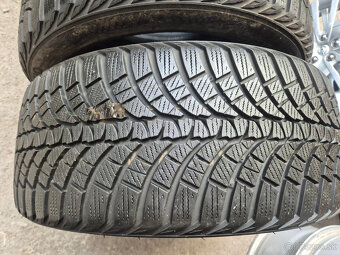245/40 r19 zimné 4 ks KUMHO dezén 8,5 - 8,1 mm - 4