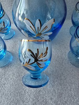 Flaša a kališky. - 4