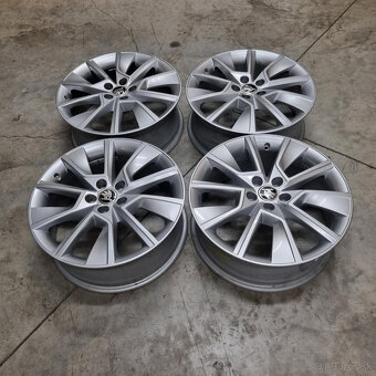 Hliníkové Škoda disky 5x100 R17 6,5J ET40 - 4