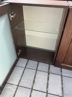 Vrchne kuchynske skrinky z masivu - 4