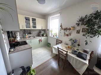 Predaj Priestranný 3-izbový byt s veľkým balkónom v Rajke - 4