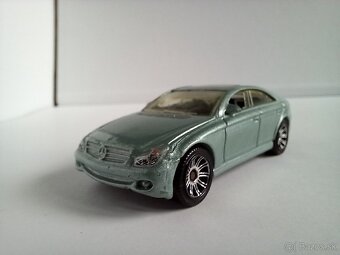 MATCHBOX - MERCEDES-BENZ CLS500 - POZRI DETAILNÉ FOTO - 4