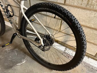 Dva horske bycikle SPECIALIZED - 4