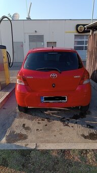 Predám auto (toyota yaris) kúpené v SR - 4