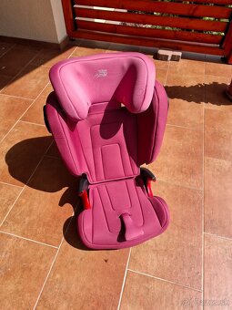 Autosedačka Britax rõmer Kidfix 2S - Wine Rose - 4