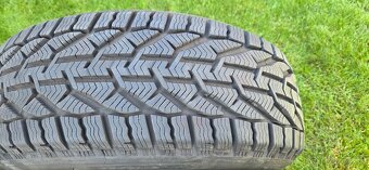 Predam pneu Sebring 205/55 R16 zimne takmer nove - 4