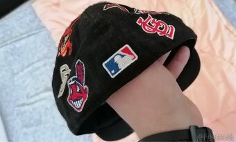 NEW ÉRA s logami baseballových klubov - 4