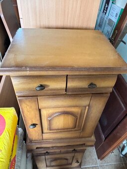 Kozmetický stolík, nočné stolíky - 4