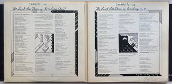 Genesis - The lamb lies down on Broadway - 4