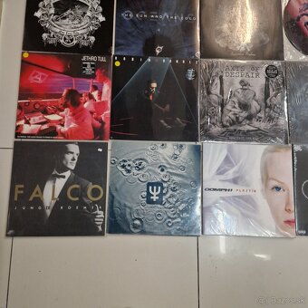 nové LP-čky...THE CURE,KISS,DISTURBED,GARY NUMAN,SANTANA. - 4